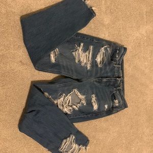 American eagle ripped mom jeans
